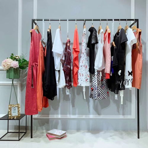 進貨渠道韓版大碼女裝夏裝品牌服裝尾貨庫存批發(fā)